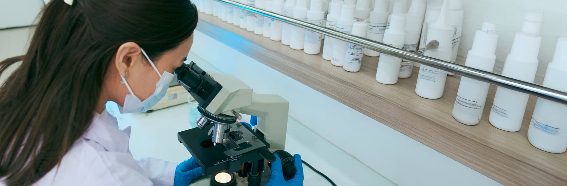 A subsidiary of Arya Noble, Skinproof is a research company that focuses on consumer research and product testing in the cosmetic, beauty, wellness & personal care industry.